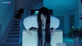 Sadako large butt stuck in TV