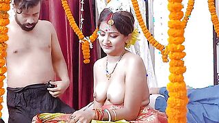 Cheating wife component 02 Coolly Committed wife with Her Young Mate Hardcore Fuck in foreside of Her Spouse ( Hindi Audio )